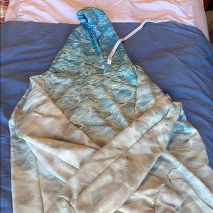 men’s water hoodie